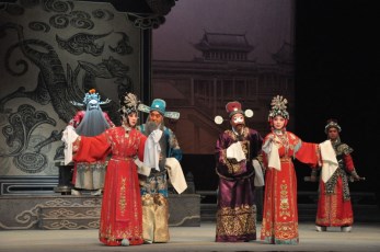 甘肅省隴劇院“舞臺(tái)精品惠百姓”11月演出季拉開(kāi)帷幕