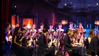 初夏，我們和久遠(yuǎn)的記憶美麗重逢——甘肅省歌舞劇院《影視留聲》經(jīng)典影視主題音樂會(huì)華麗首演