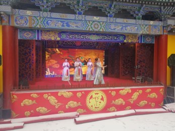 2019年“我們的中國(guó)夢(mèng)”——文化進(jìn)萬(wàn)家活動(dòng)暨隴原“紅色文藝輕騎兵”省曲藝團(tuán)文藝小分隊(duì)在蘭州市府城隍廟正式開(kāi)演