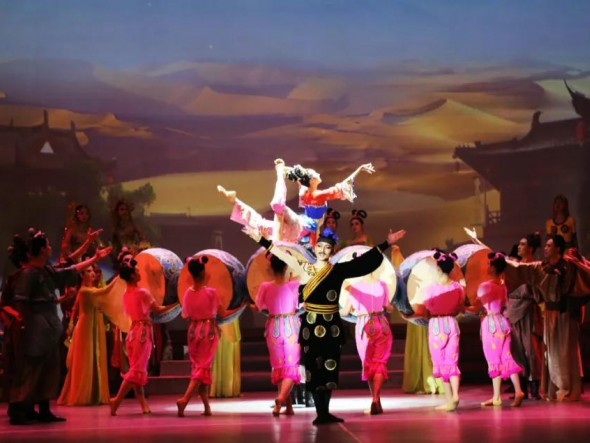 傳承絲路經(jīng)典，弘揚(yáng)傳統(tǒng)文化 ——2020年高雅藝術(shù)進(jìn)校園拉開帷幕