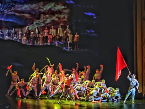 甘肅省慶祝中國共產(chǎn)黨成立100周年文藝演出《致敬百年》在蘭隆重舉行！