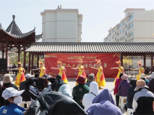 “三抓三促”行動進(jìn)行時(shí) 甘肅演藝集團(tuán)話劇院（甘肅兒童劇院） 2023年“隴原紅色文藝輕騎兵” 赴張掖市甘州區(qū)演出