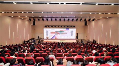 高等院校藝術(shù)類專業(yè)社會(huì)實(shí)踐教學(xué)課程改革論壇第三站在成都如期舉行